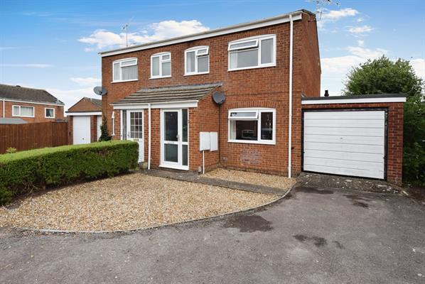 Wittenham View, Amesbury, SP4 7RJ