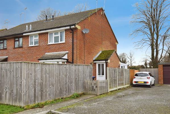 River Way, Durrington, SP4 8ES