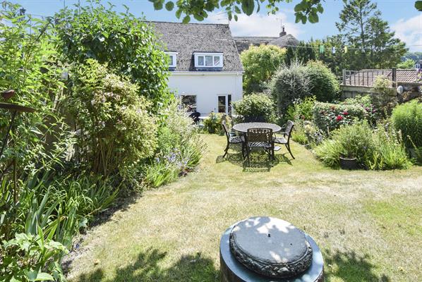 High Street, Tilshead SP3 4SB