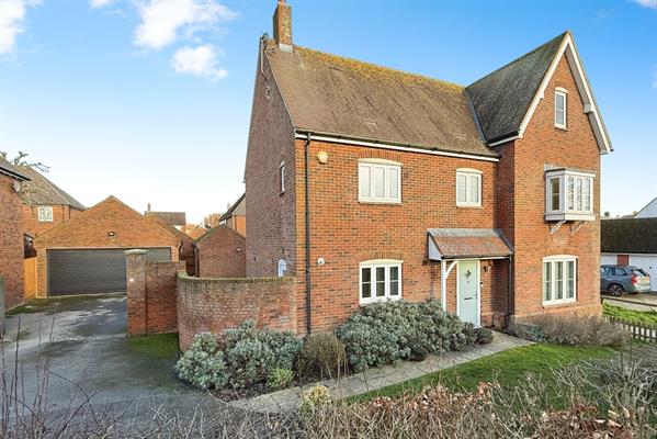 Barnard Mews, Amesbury, SP4 7FJ