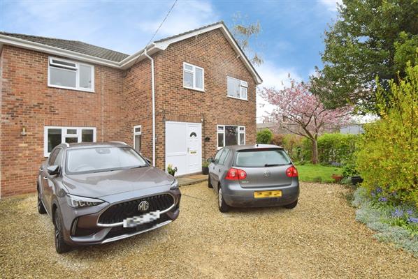 College Road, Durrington, SP4 8HP