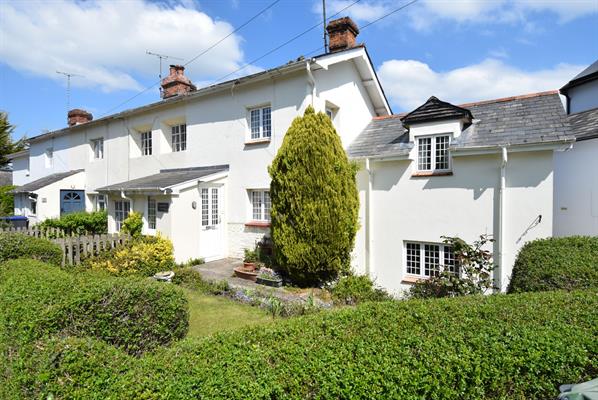 Cross Stones, Durrington, SP4 8AR